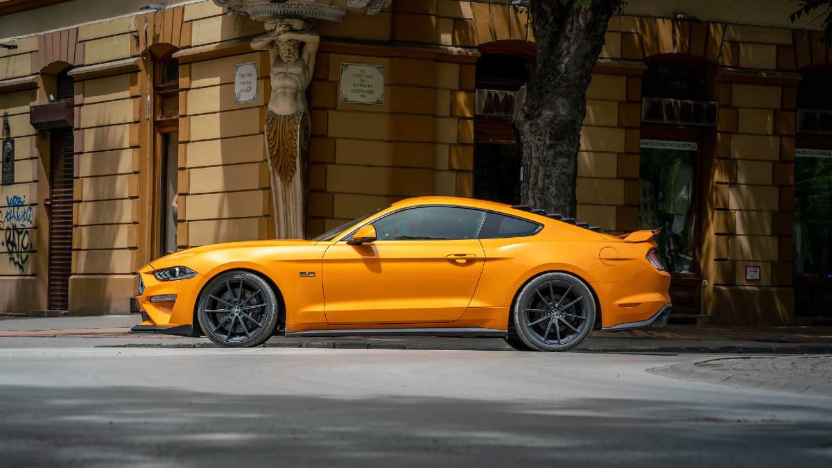 ford mustang gt