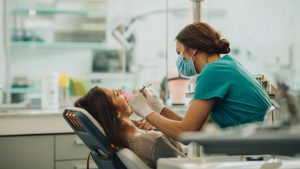 Solo 3 de cada 10 españoles tienen un seguro dental