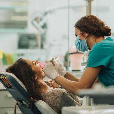 Solo 3 de cada 10 españoles tienen un seguro dental